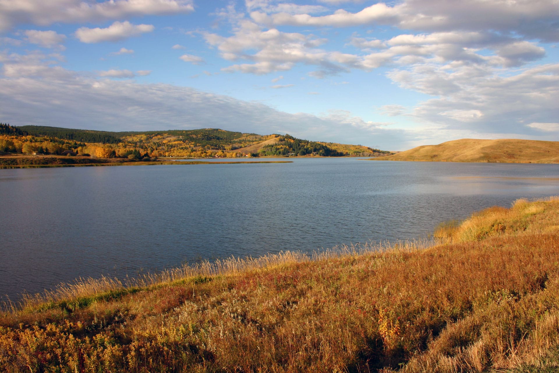 Elkwater Lake Lodge | Campground near Red Deer Alberta